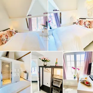 Bed & Breakfast The Flower, Brugge